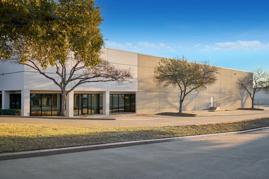 More Photos Of 2515 Brockton Dr, Austin Warehouse For Lease