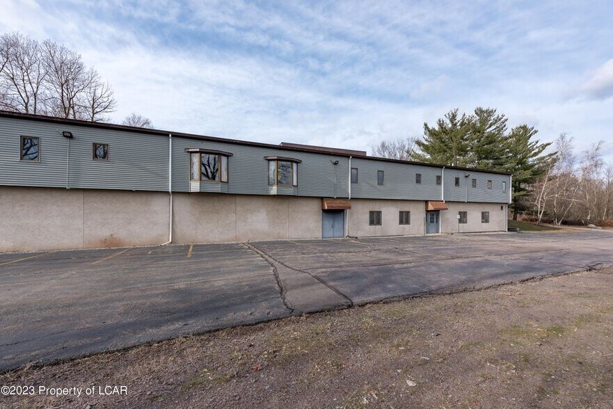 More Photos Of 104 Woodward Hill Rd, Edwardsville Office For Sale