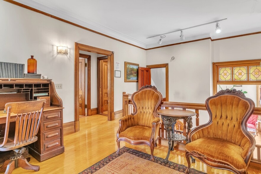 More Photos Of 270 Maple St, Springfield Hospitality For Sale