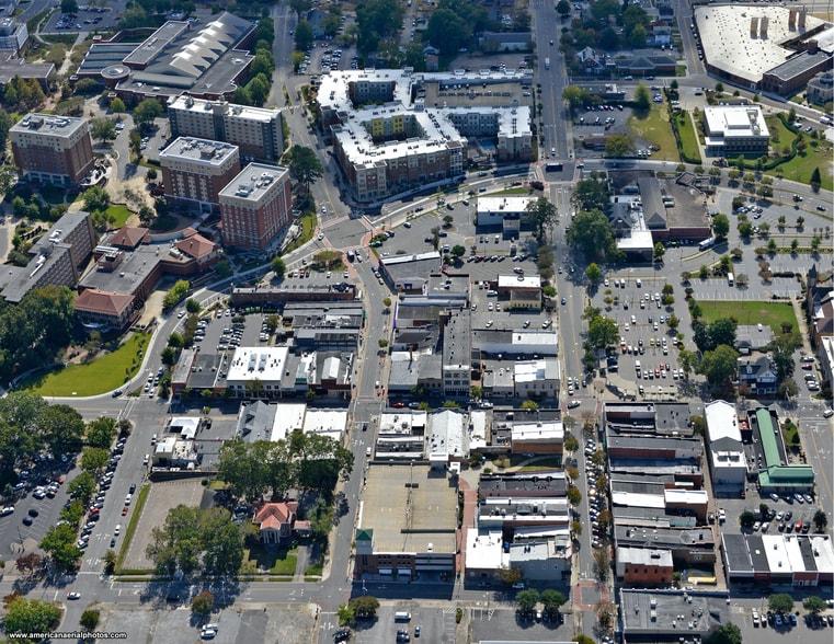 More Photos Of 114 E 5th St, Greenville Apartments For Lease