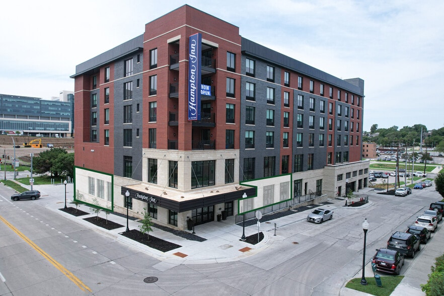 Primary Photo Of 4401 Douglas St, Omaha Hotel For Lease