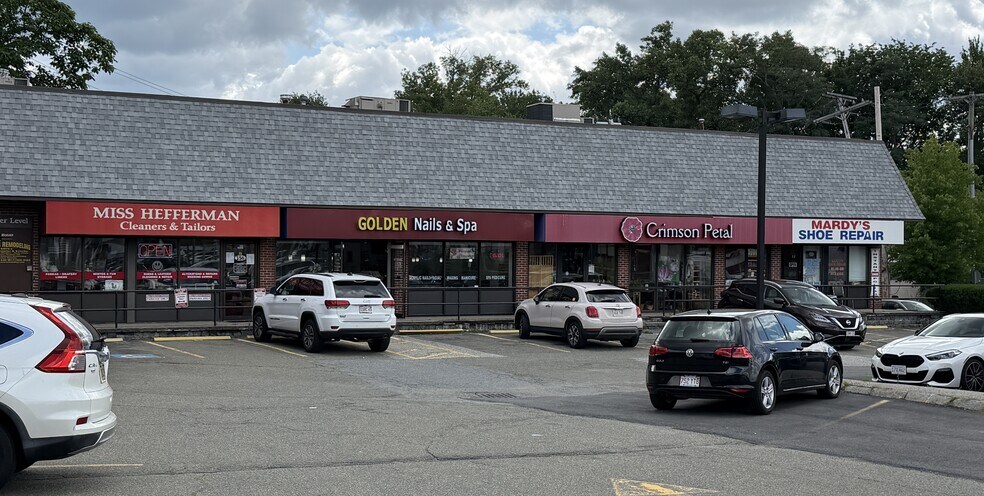 Primary Photo Of 148-166 Needham St, Newton Storefront For Lease