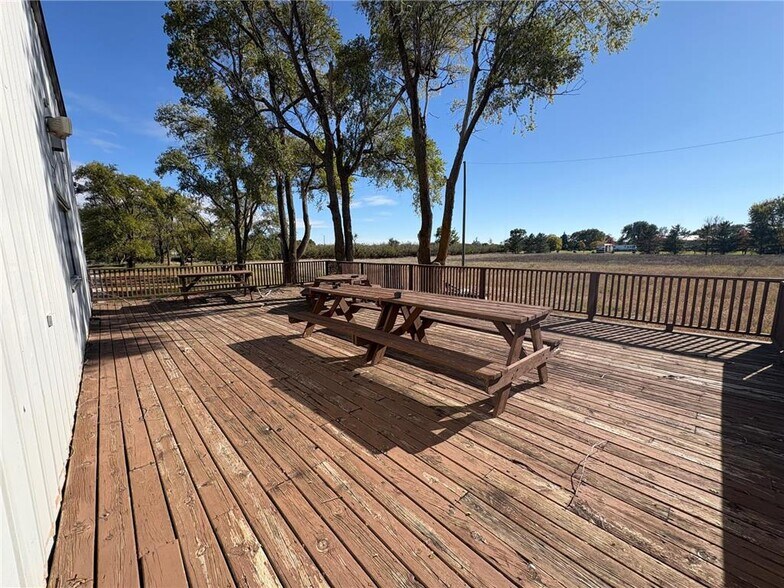 More Photos Of 530 W Christenson Ave, Appleton General Retail For Sale