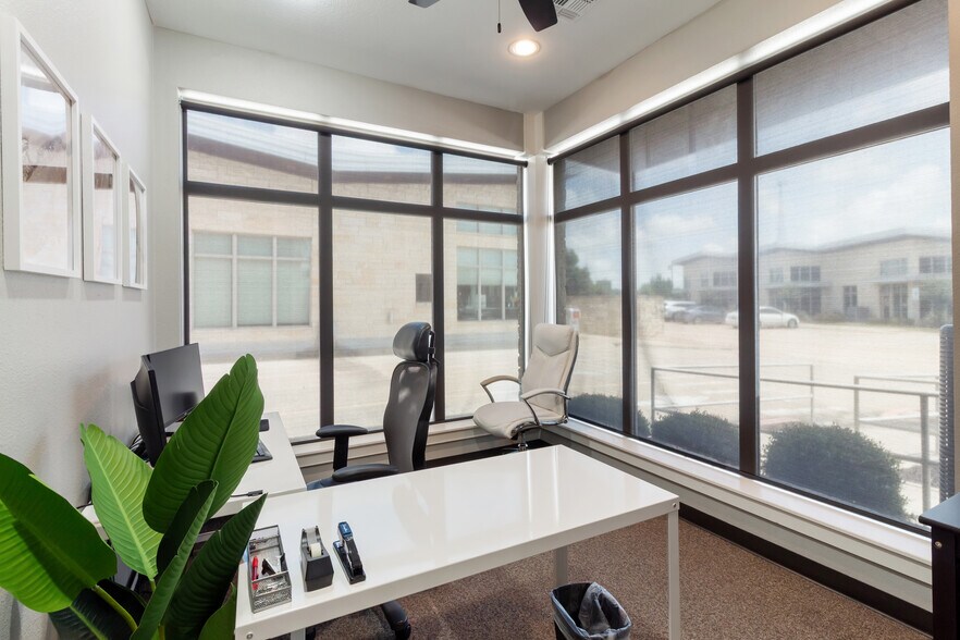 More Photos Of 750 William D Fitch Pky, College Station Loft Creative Space For Lease