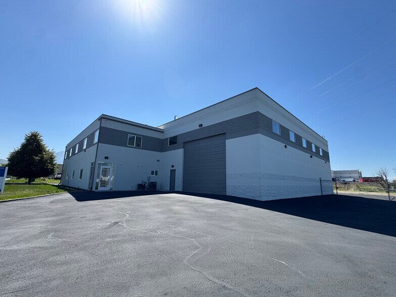 More Photos Of 1287 W 300 S, Lindon Warehouse For Lease
