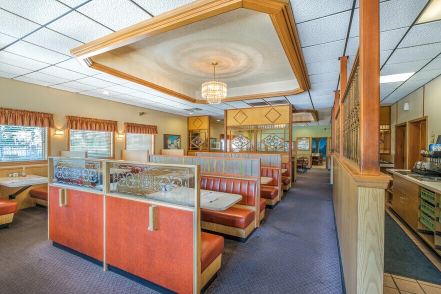 More Photos Of 679 S Main St, Chambersburg Restaurant For Sale