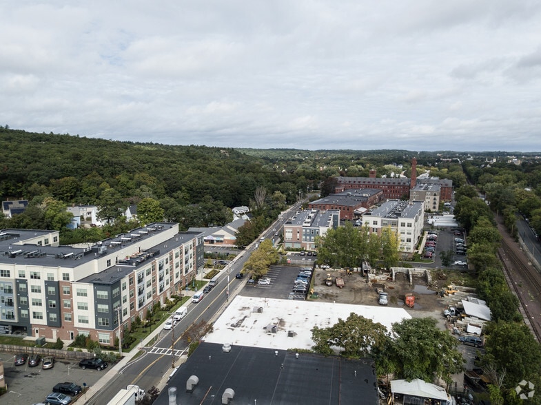 More Photos Of 1 Washington St, Melrose Warehouse For Lease