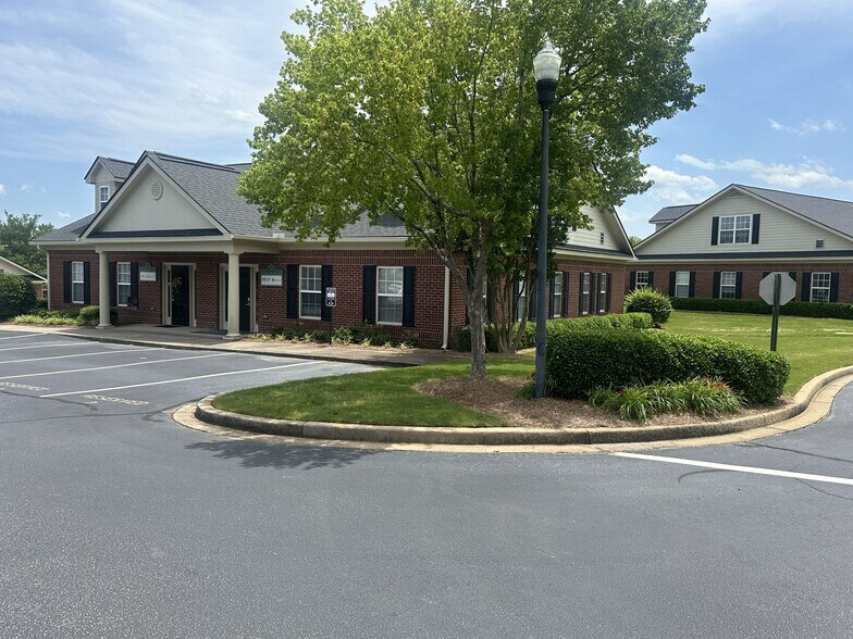 More Photos Of 1-3 Davis Keats Dr, Greenville Office For Sale