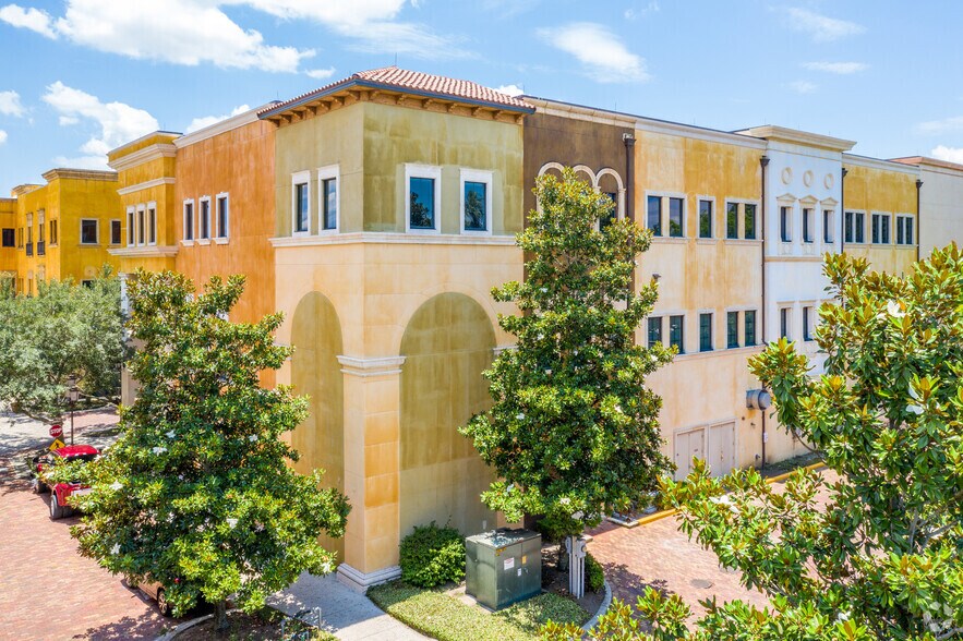 More Photos Of 7065 Westpointe Blvd, Orlando Loft Creative Space For Lease