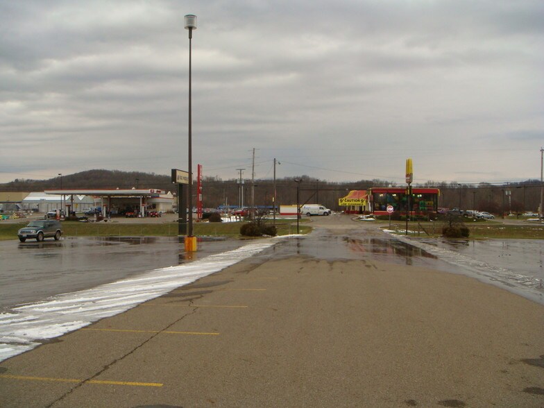 More Photos Of 1597 S Washington St, Millersburg Department Store For Sale