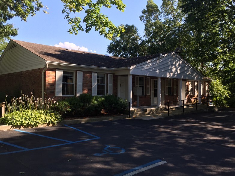 More Photos Of 85 Echo Ave, Miller Place Office For Lease