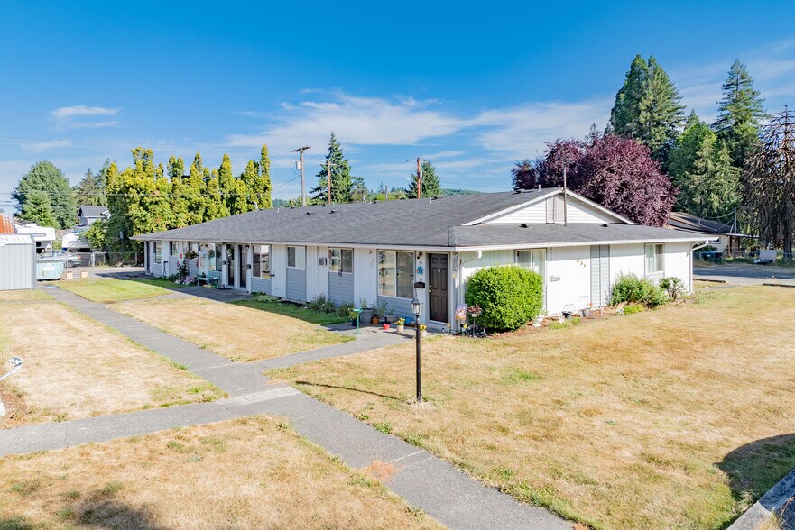 More Photos Of 1100-1105 S Pearl St, Centralia Apartments For Sale