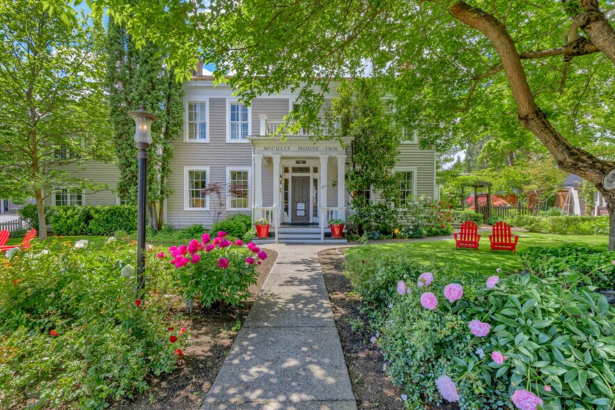 More Photos Of 240 E California St, Jacksonville Hotel For Sale