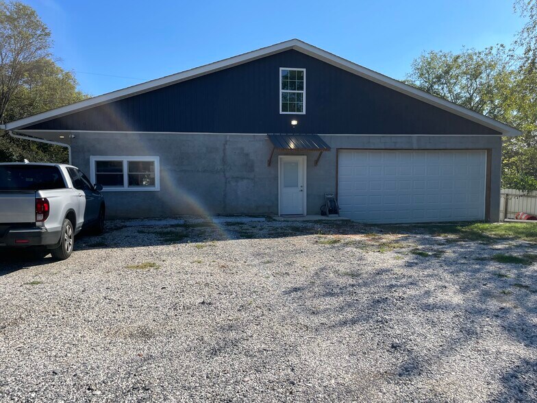 More Photos Of 5036 Obarr Rd, Knoxville Office For Sale