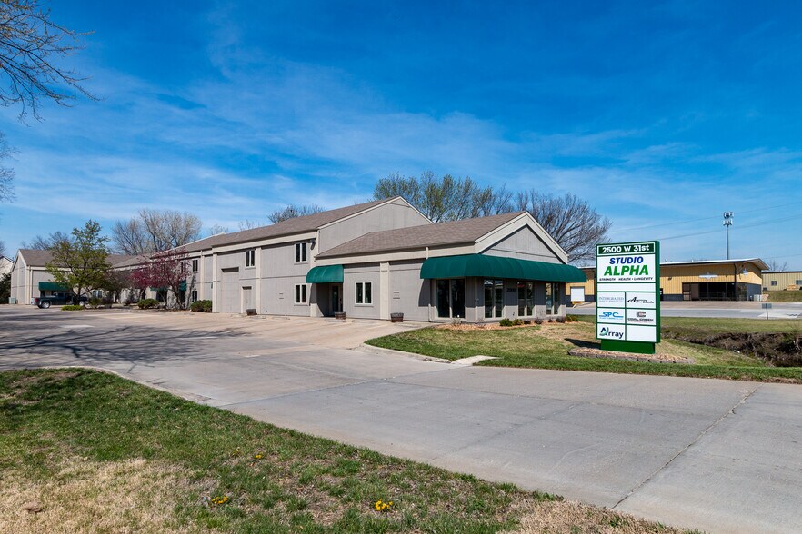More Photos Of 2500 W 31st St, Lawrence Office For Sale