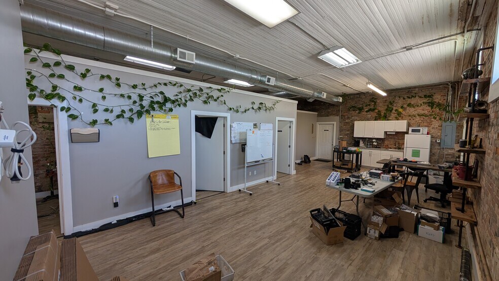 More Photos Of 1700 Foust St, Chattanooga Flex For Sale