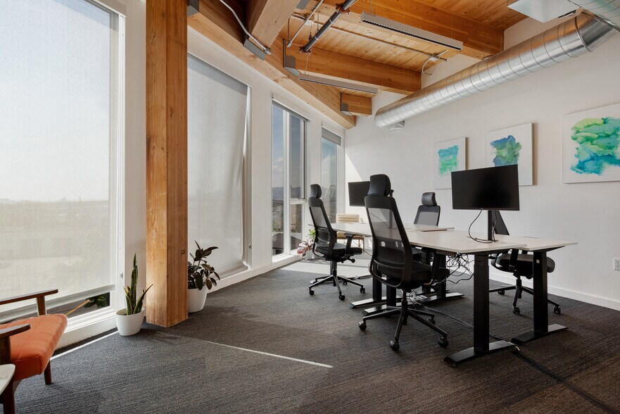 More Photos Of 3303 N Mississippi Ave, Portland Office For Lease