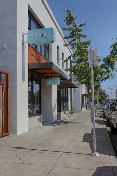 More Photos Of 1733 NE Alberta St, Portland Office For Lease