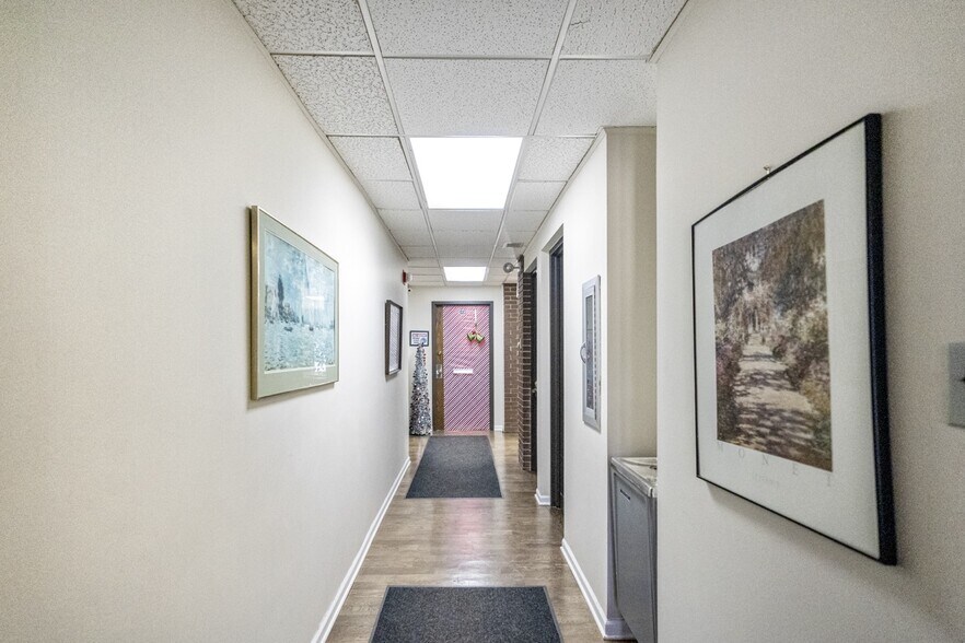 More Photos Of 3612 Lincoln Hwy, Olympia Fields Office For Lease