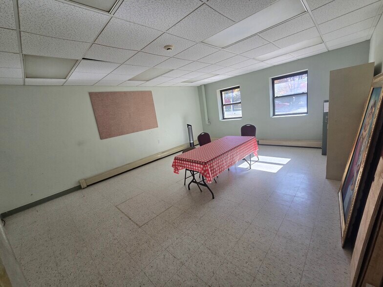 More Photos Of 2966 Crompond Rd, Yorktown Heights Schools For Lease