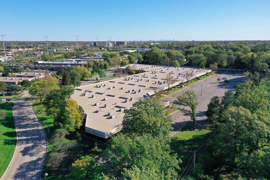 More Photos Of 60 Revere Dr, Northbrook Medical For Lease