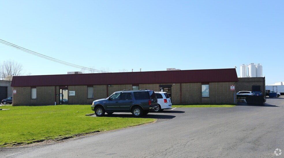 More Photos Of 1400 Adams Rd, Bensalem Warehouse For Lease