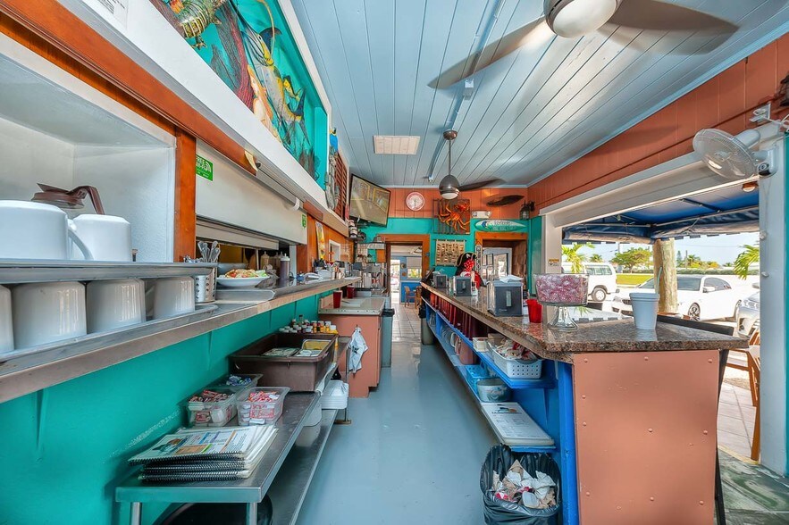 More Photos Of 1240 Overseas Hwy, Marathon Restaurant For Sale