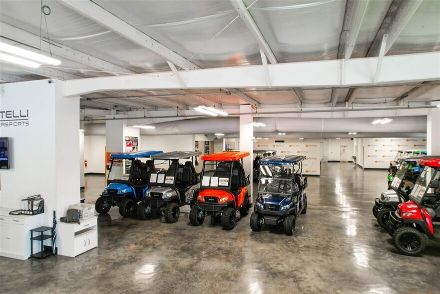 More Photos Of 2137 Savannah Hwy, Charleston Freestanding For Lease