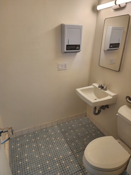 More Photos Of 18812 Sonoma Hwy, Sonoma Office For Lease