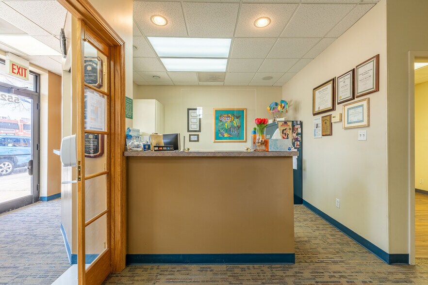 More Photos Of 5521 N Milwaukee Ave, Chicago Medical For Lease