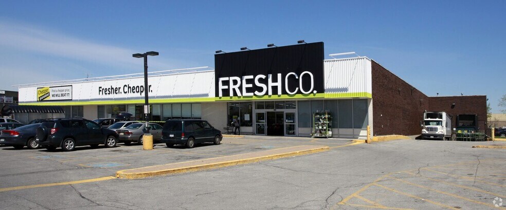 More Photos Of 3406-3422 Dundas St, Toronto General Retail For Lease