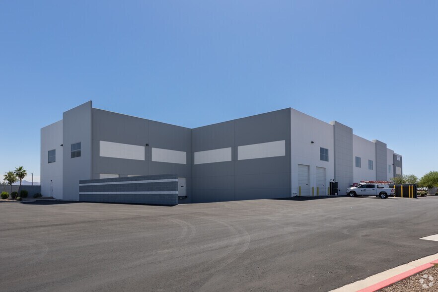 More Photos Of 7212 E Ray Rd, Mesa Warehouse For Sale