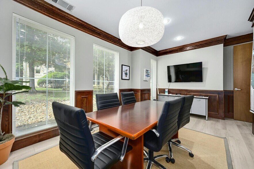 More Photos Of 4601 Spicewood Springs Rd, Austin Office For Sale