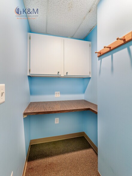 More Photos Of 6120 Brandon Ave, Springfield Medical For Sale