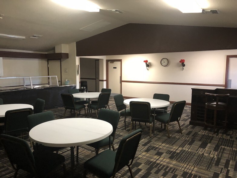 More Photos Of 3910 E Patrick Ln, Las Vegas Religious Facility For Sale