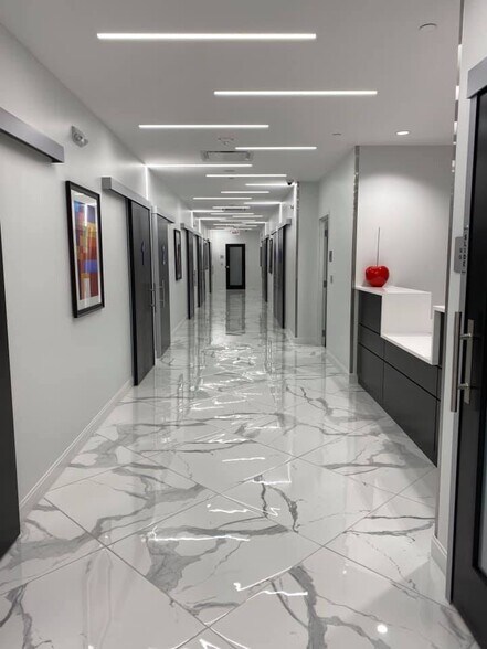 More Photos Of 329 Remington Blvd, Bolingbrook Medical For Lease