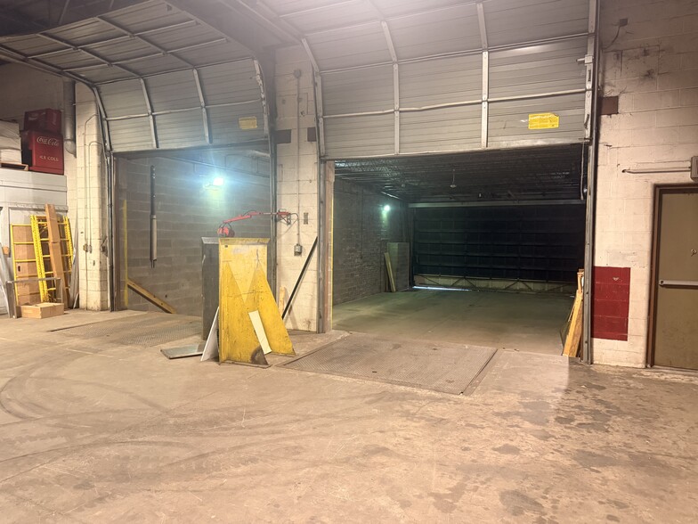 More Photos Of 6146 Molloy Rd, East Syracuse Industrial For Lease