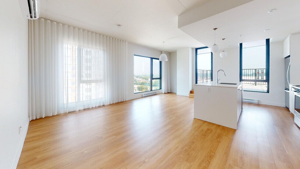 More Photos Of 8405 Pl Saint-Charles, Brossard Apartments For Lease