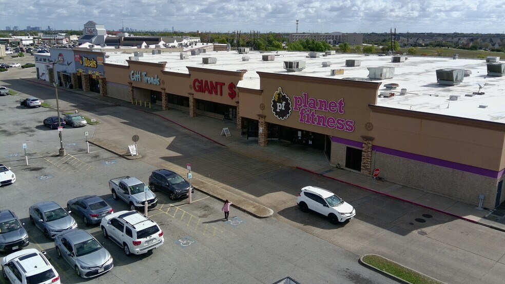 More Photos Of 14485 Bellaire Blvd, Houston Storefront For Lease