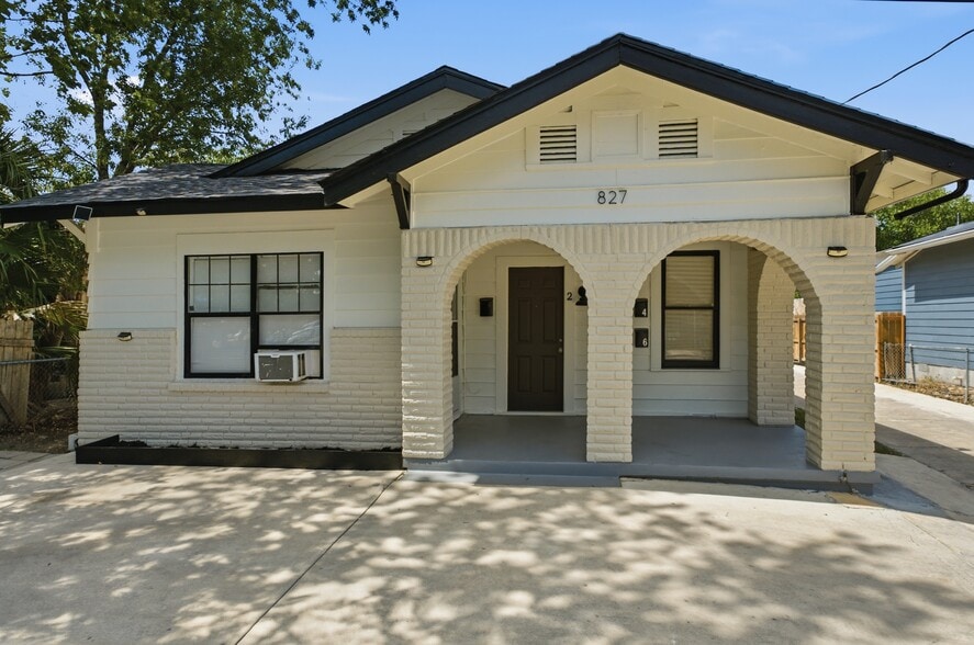 More Photos Of 827 W Rosewood Ave, San Antonio Apartments For Sale