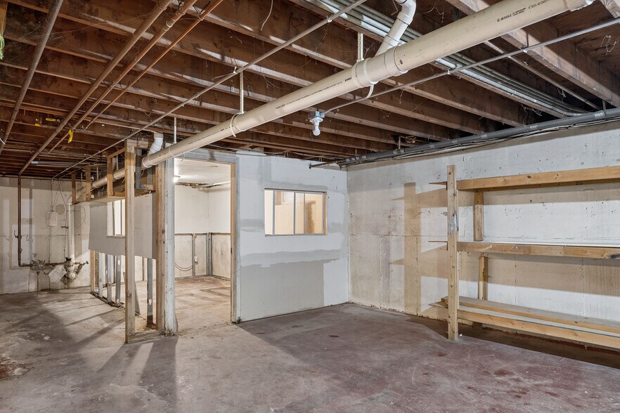 More Photos Of 3001 Prairie St, Franklin Park Apartments For Sale