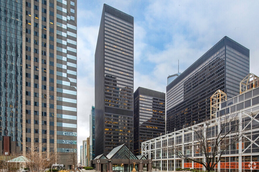 More Photos Of 225 N Michigan Ave, Chicago Office For Lease