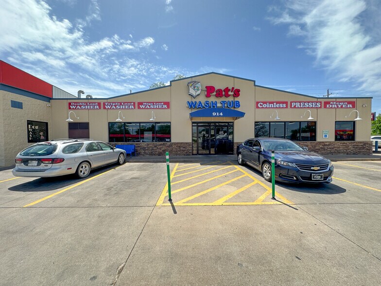 More Photos Of 904-914 SW Lee Blvd, Lawton Specialty For Sale