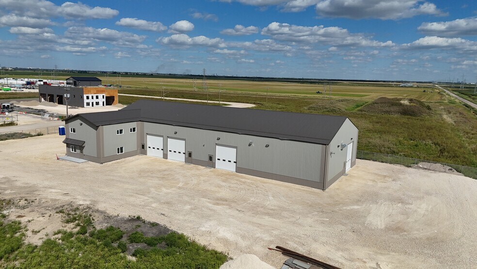 More Photos Of 119 Froese, Headingley Manufacturing For Sale