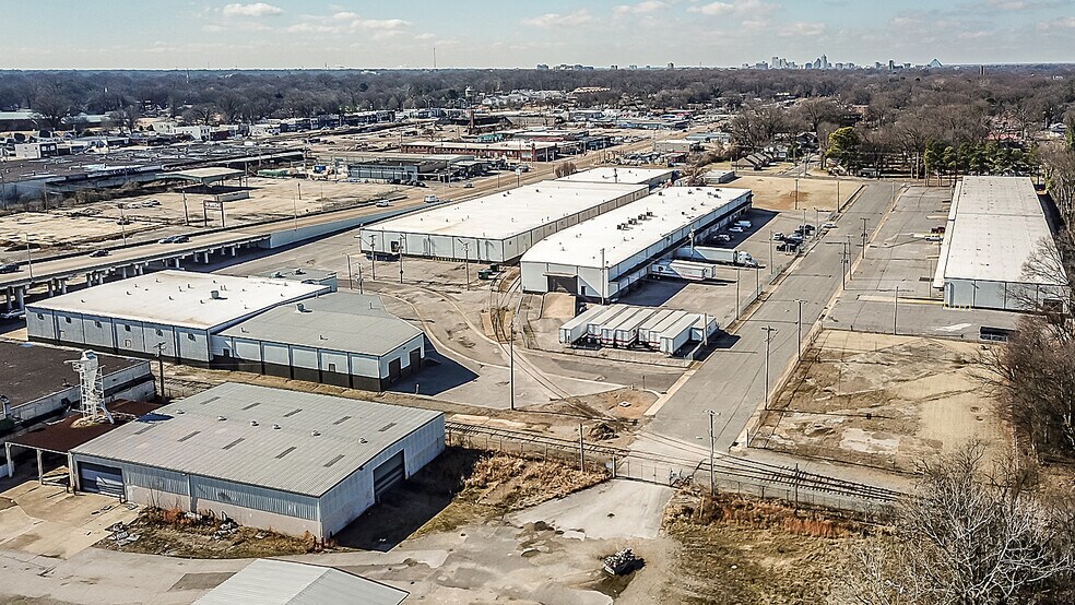 More Photos Of 2630-2656 Summer Ave, Memphis Unknown For Lease