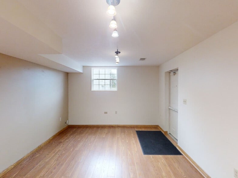 More Photos Of 4546 W Ridge Road, Erie Office For Sale