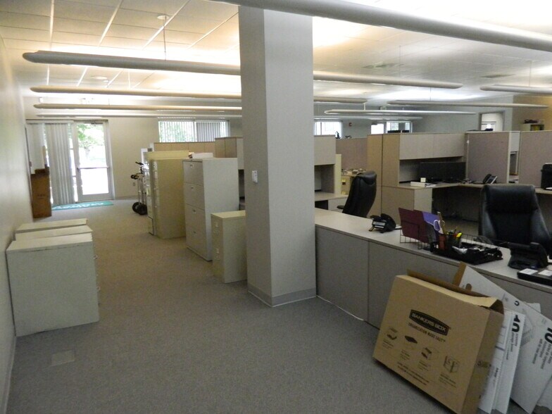 More Photos Of 6925 Halcyon Park Dr, Montgomery Office For Lease
