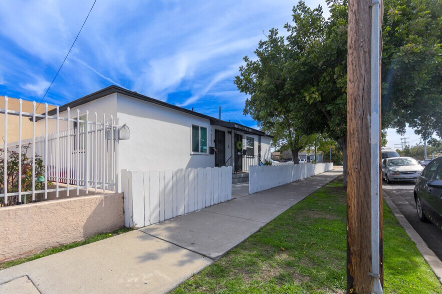 More Photos Of 1227 Coolidge Ave, National City Apartments For Sale