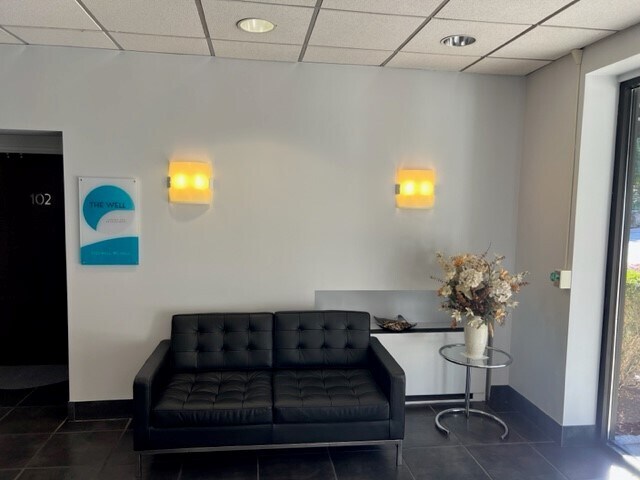 More Photos Of 65 Locust Ave, New Canaan Office For Lease