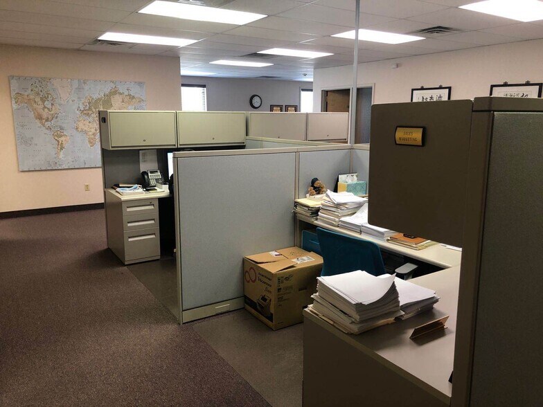 More Photos Of 1727 Route 130, North Brunswick Office For Lease
